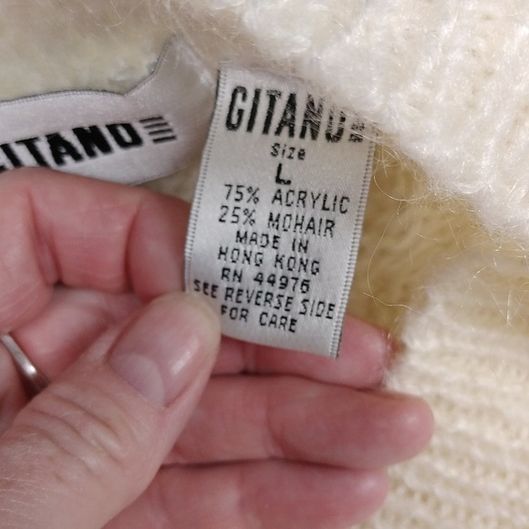 Gitano women's large sized v-neck sweater - Picture 3 of 12